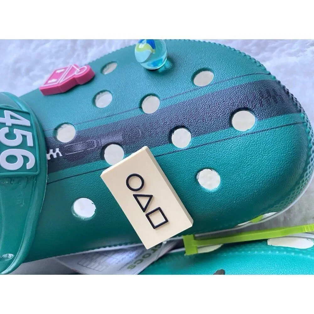 Crocs Squid Game Classic Clog Sandals‎ Shoes 210224-90H Men’s Sz 12 With Jibbitz